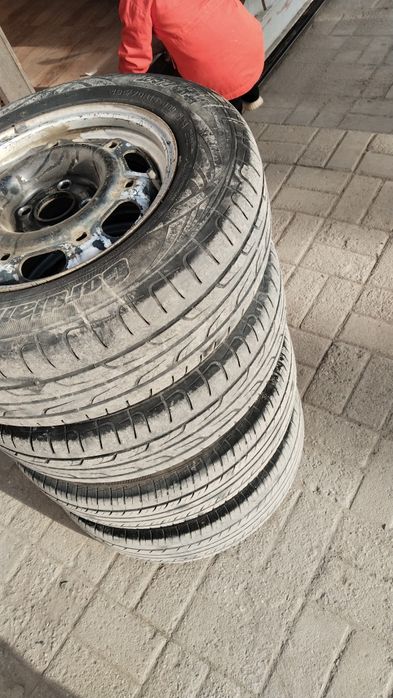 Продам шины в сборе