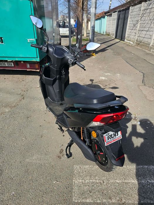 Vând / schimb scuter electric