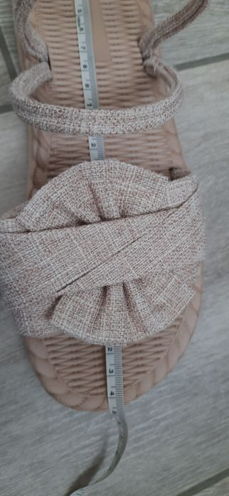 Sandale ușoare de vară