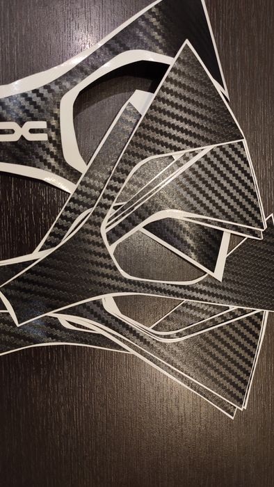 Stickere imitație carbon jante Dacia Duster 2022 R16 aliaj