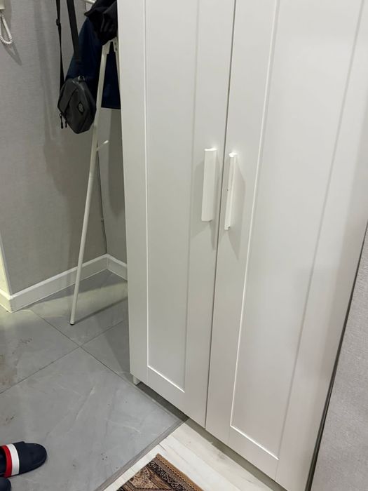 Продам шкаф для прихожей