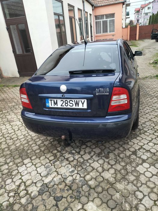 Vând Skoda Octavia 1,6 benzina și gpl