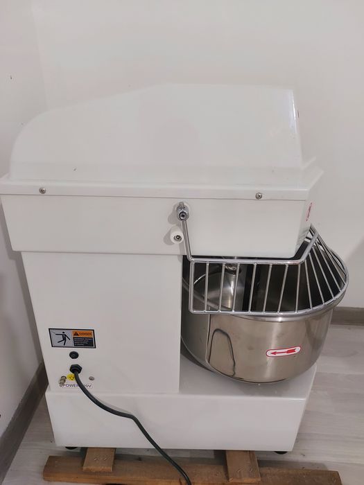 Тестомес профессиональный