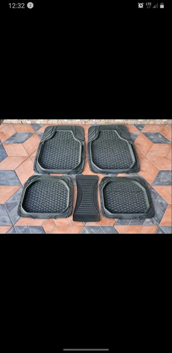 Коврики для Авто