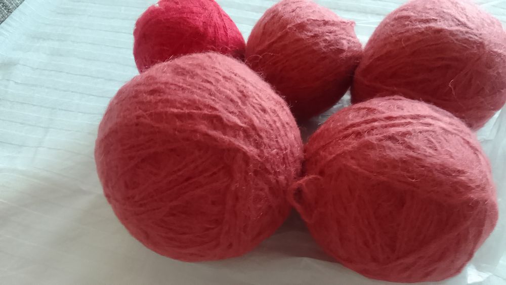 Пряжа мохеровая.