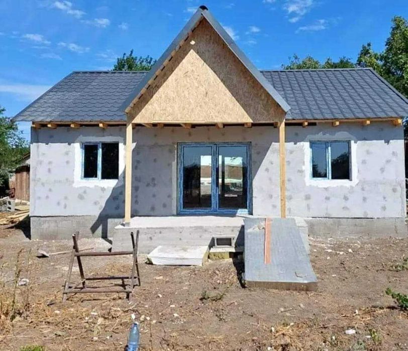 Casa Modulara, Garaje Auto si Containere stil birou din structura metalica si panou sandwich termoizolant