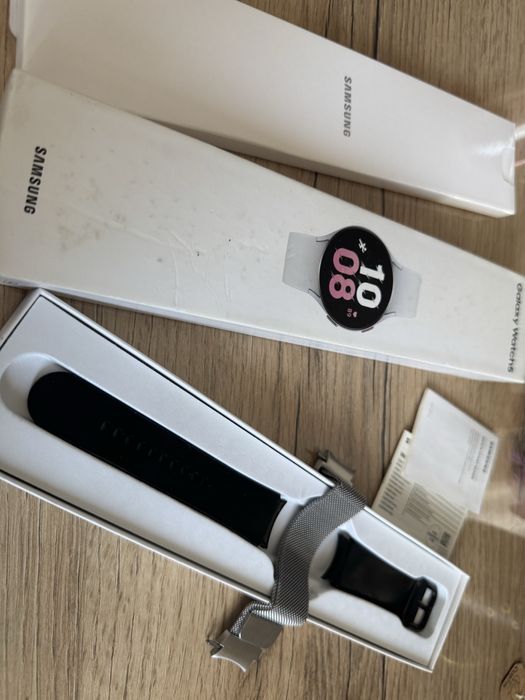 Продам Смарт-часы Samsung Galaxy Watch 5