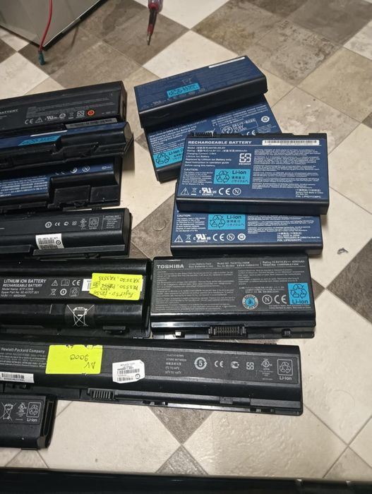 Baterii laptop livrare personala