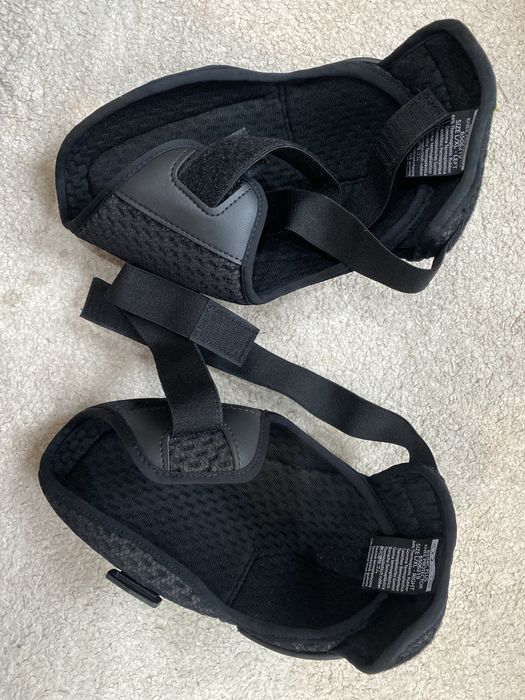 Genunchiere Alpinestars