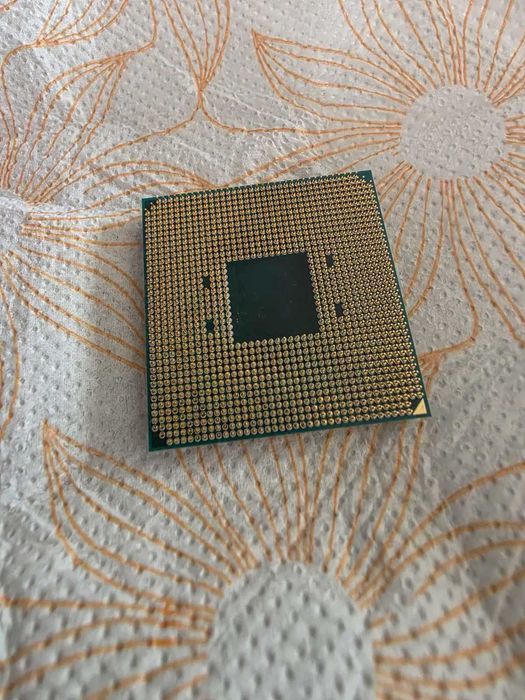 Процесор AMD Ryzen 5 2600X