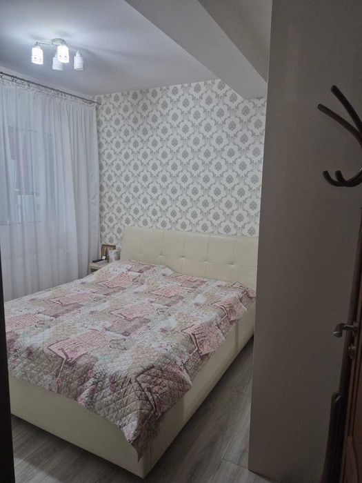 De vanzare Apartament 2 camere Rezidential Apusului - Rosu /2 locuri de parcare