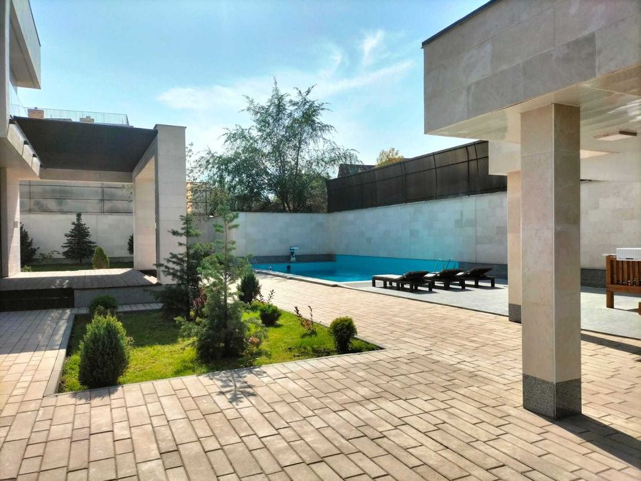 Продам дом 800 кв.м мкр. Баганашыл