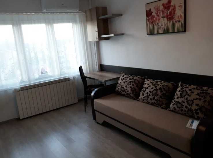 Дава се под наем Едностаен апартамент в Пловдив, Южен - 45 кв.м за 158.1 € - Снимка #1