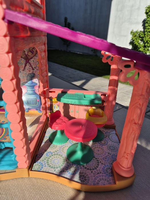 Casa Enchantimals & set de 10 papusi si accesorii