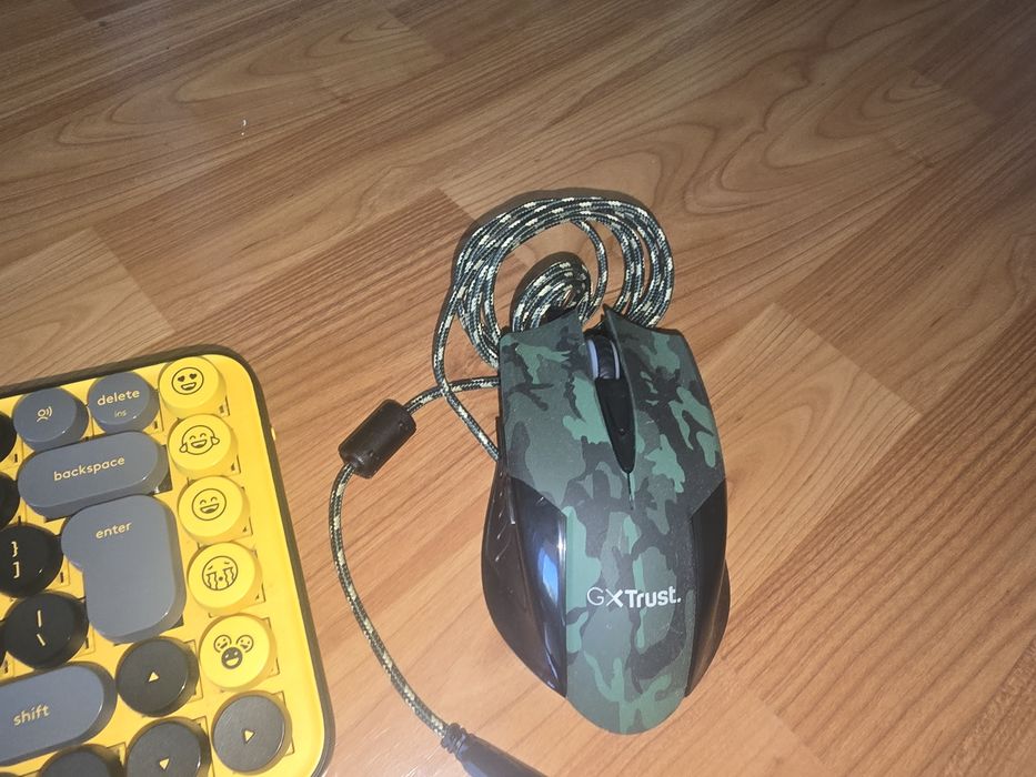 Геймърски комплект мишка и клавиатура Logitech Pop Keys и мишка GXT Trust!