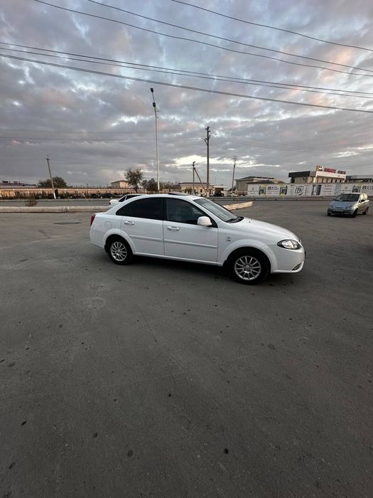 Ласетти 1.6 2013 йил автомат люк