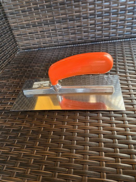Gletiera inox pentru rigips curbata