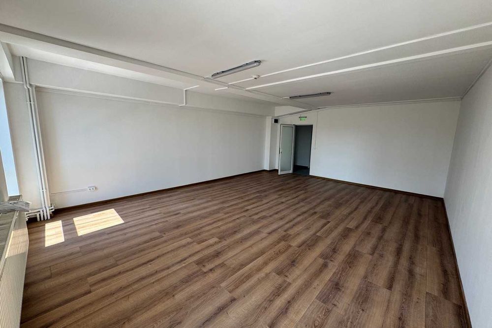 Spații office / birouri de închiriat de la 30 mp - la 5 minute de Palas