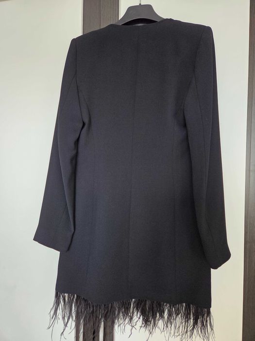 Платье с перьями, размер S