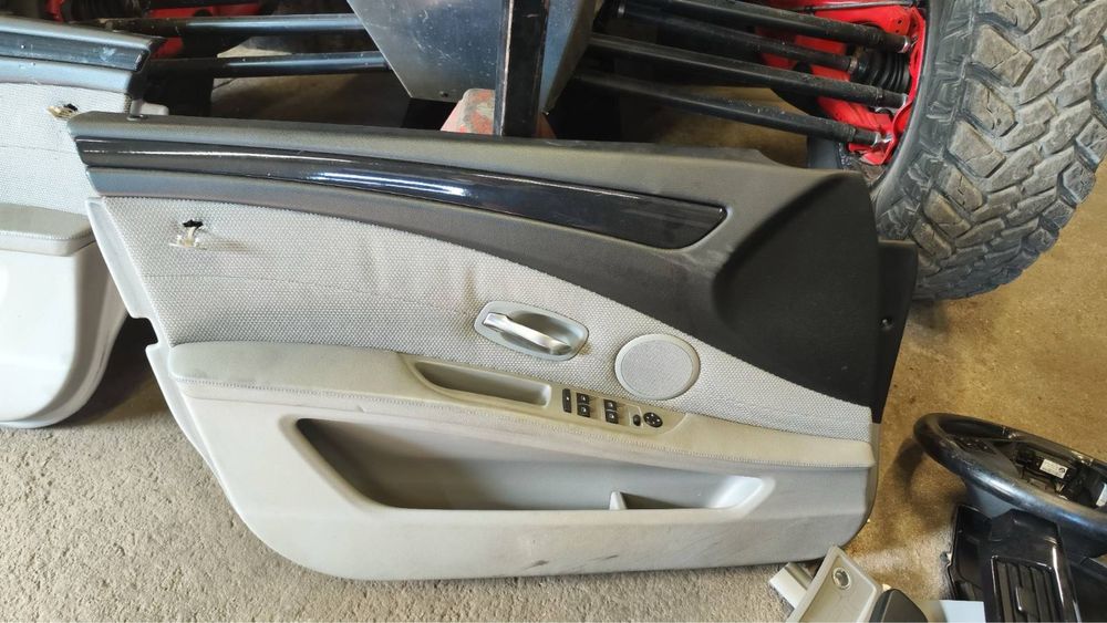 Предни кори за BMW E60/E61 LCI Facelift Фейслифт