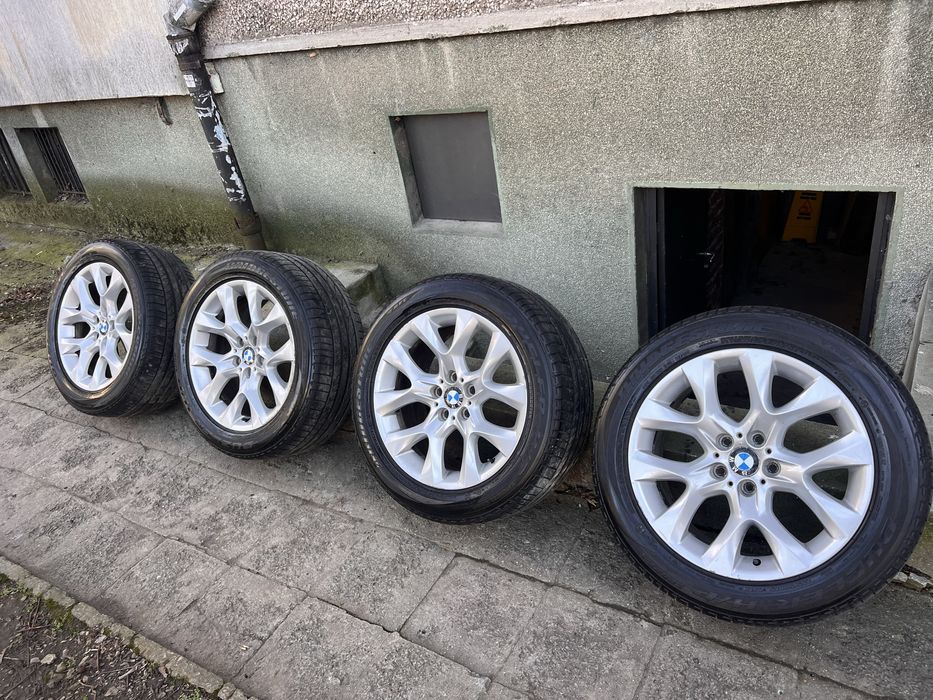 Джантите са 19ки перфектни за BMW X5