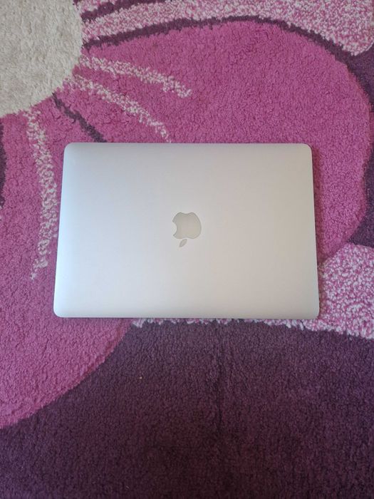 Macbook A1534 EMC 2746 | Defect ! |