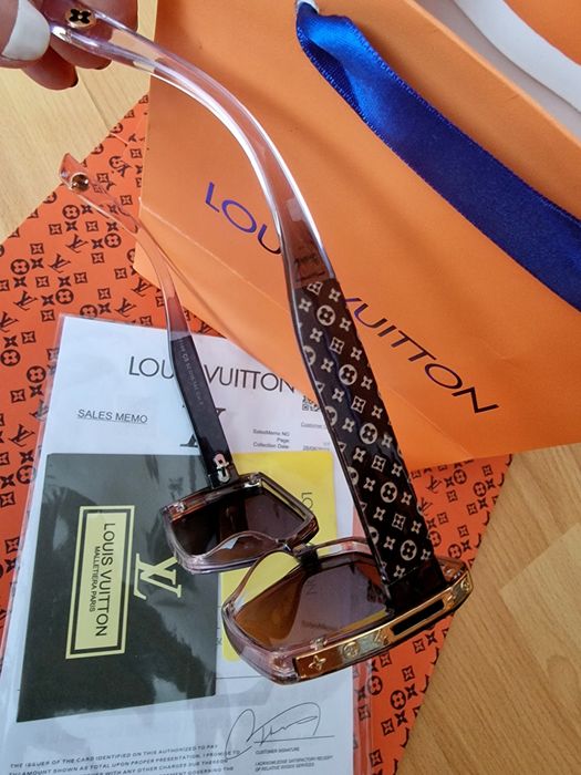 Ochelari de soare Louis Vuitton import Italia,toc textil inclus