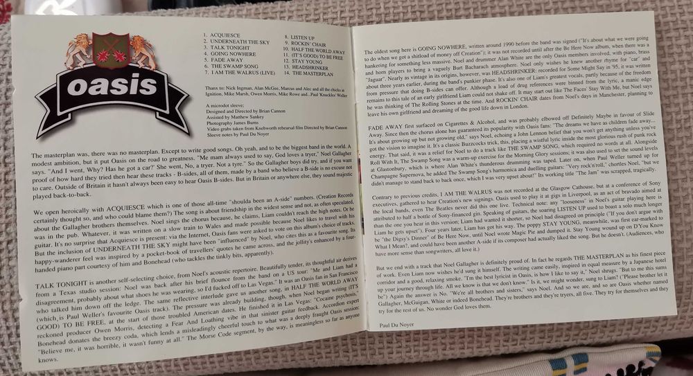 Vând album CD OASIS - Masterplan. Sunet impecabil!