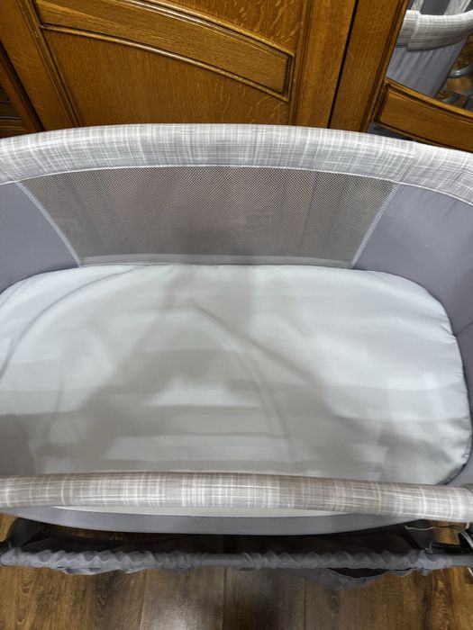 Продам кроватку mastela