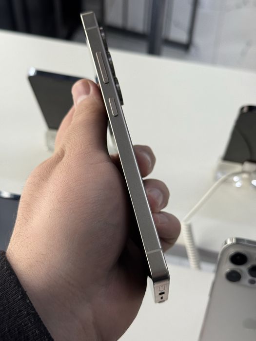 Samsung S25 Ultra 256gb ozu 12