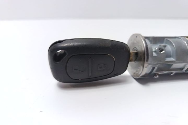 Contact cu cheie Opel Vivaro  seria