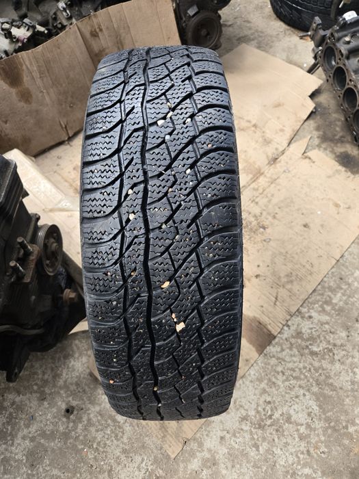 Пара шина 215×70×16 зима