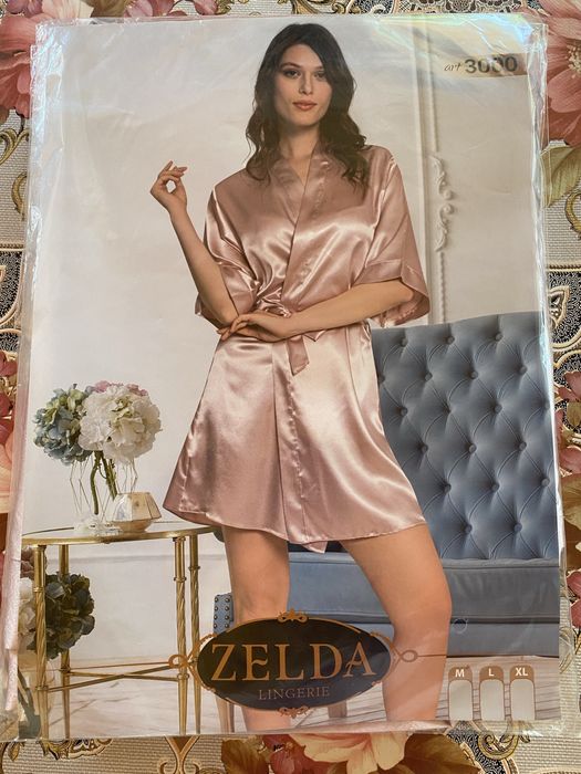 Дамски  халат( сатен) .