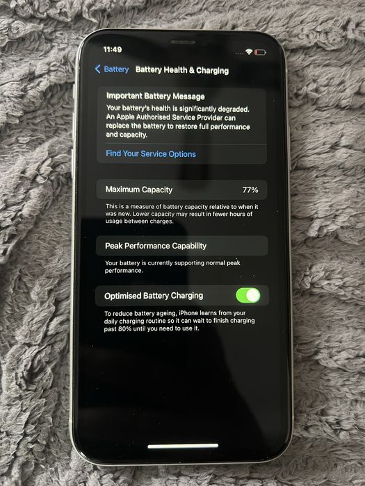Неразличим от нов! Бял iPhone XR (64GB)