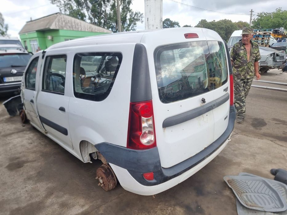 Stop stanga 62420911 Dacia Logan 1 [2004 - 2008] MCV 1.4 mpi k7j710