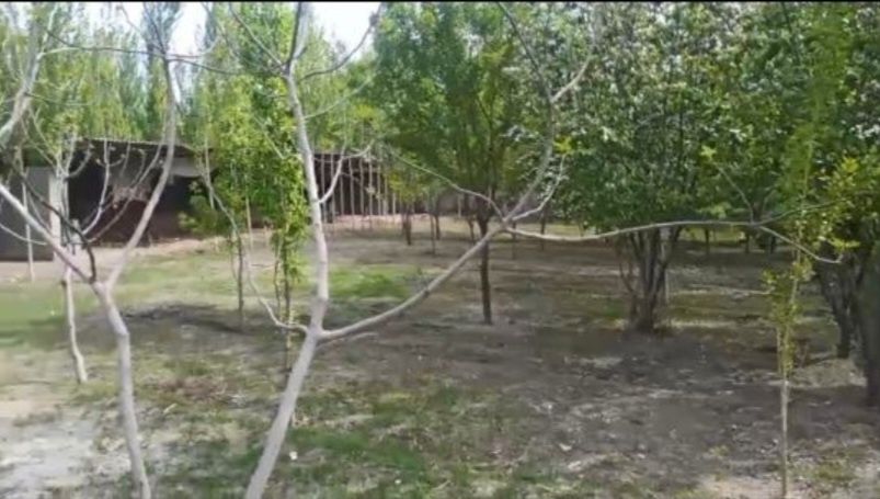 Участка сотилади