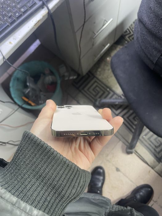 Айфон 12 pro gold