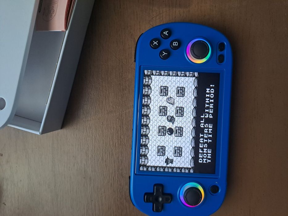 Anbernic RG40XXH - гейминг конзола