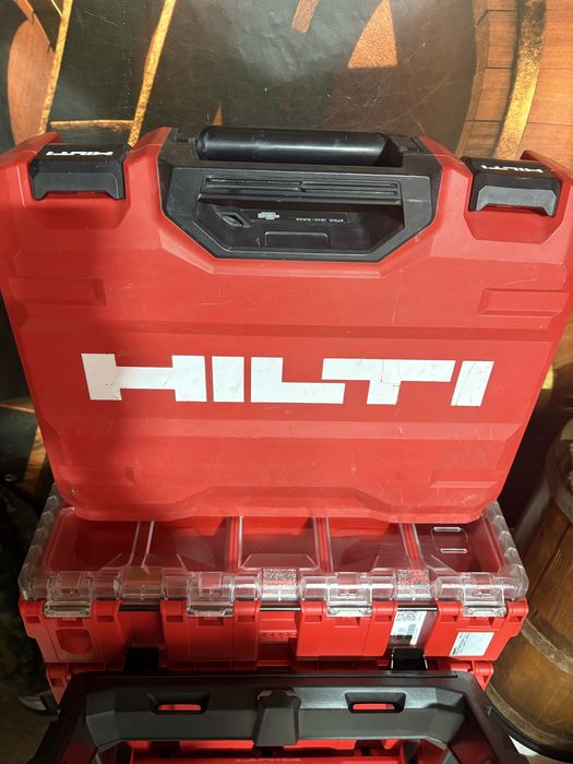 Лазерен нивелир Hilti комплект