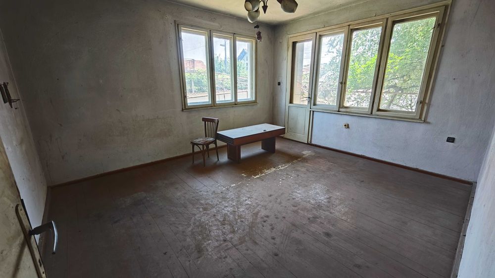 Продава се Къща в с. Соволяно, Област Кюстендил - 100 кв.м за 1020 €/кв.м - Снимка #4