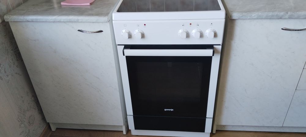 Продам гарнитур бу