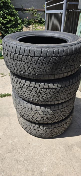 Зимняя резина Bridgestone R18