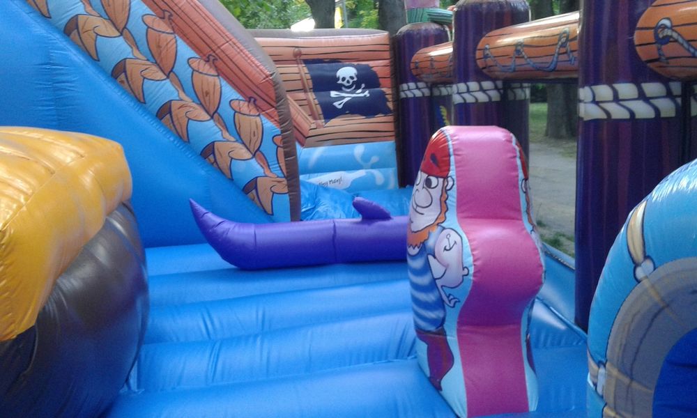 Надуваем батут, детски център, пързалка ,атракциони