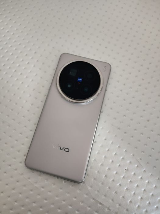 Продам Vivo X200 Pro