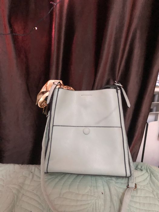 Сумкалар 4мын тенгеден