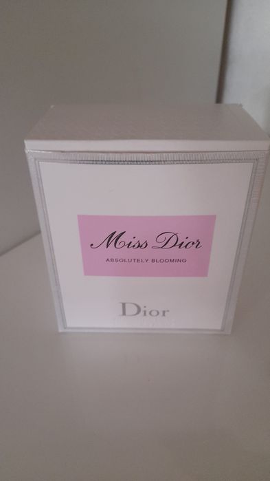 Продаётся духи Мисс Диор