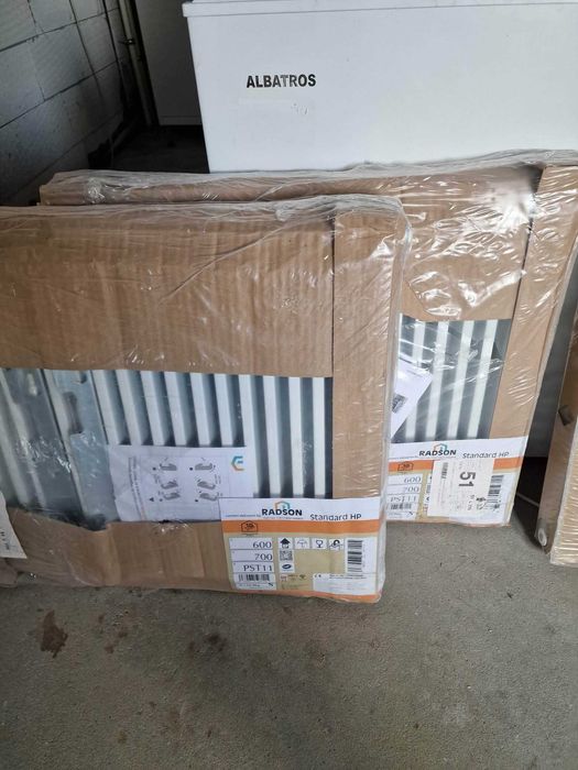 Radiatoare,calorifere,set robineti termostatati,termostat ambient