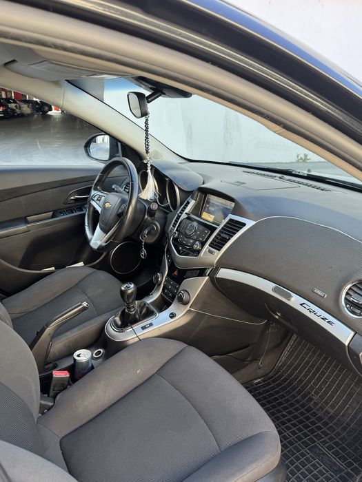 Vand/Schimb Chevrolet Cruze