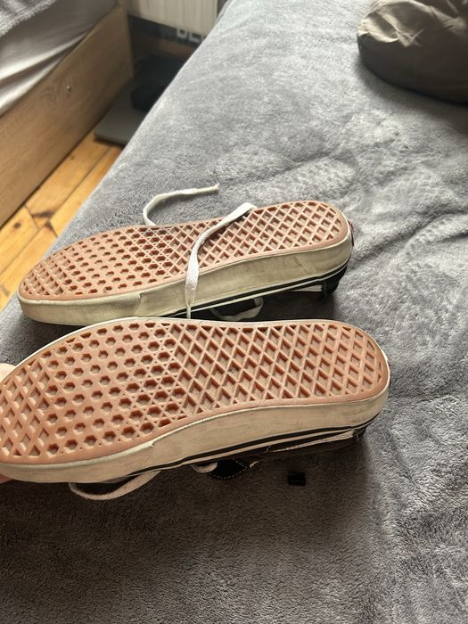 Обувки vans 40 номер