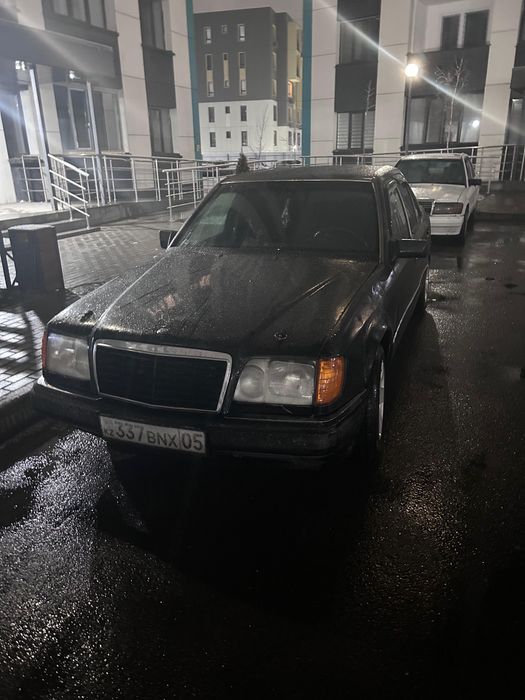 Продам 124 мерседес